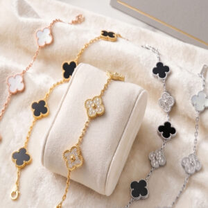 FOUR LEAF CLOVER BRACELETS ( 17cm+ 5cm Extender)