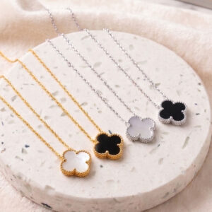 FOUR LEAF CLOVER SINGLE PENDANT NECKLACE - (CZ REVERSIBLE )